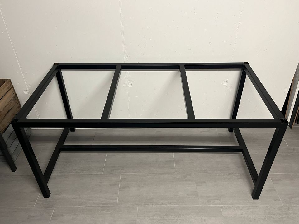 Tischgestell Stahl in schwarz für Indoor / Outdoor in Bielefeld
