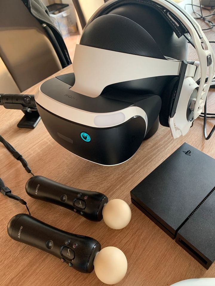PS4 VR und Zubehör in Falkenberg