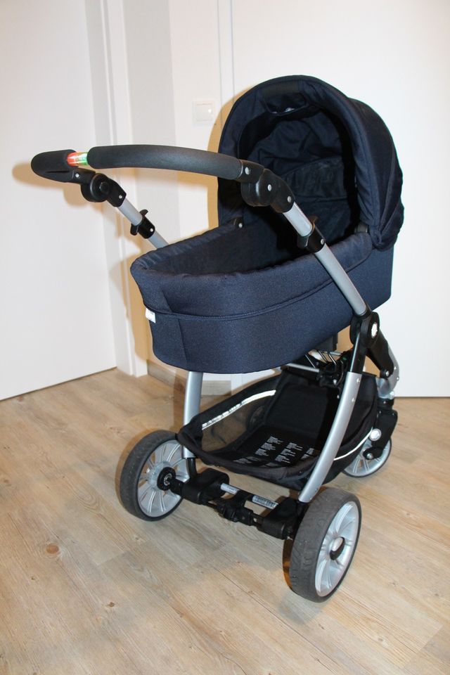 Teutonia Kinderwagen 2012 inkl. Zubehör in Osnabrück