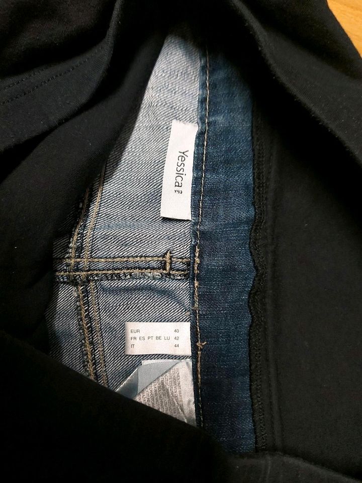 Rock Jeans Umstandkleidung Größe 40 plus Strumpfhose in Tegernheim