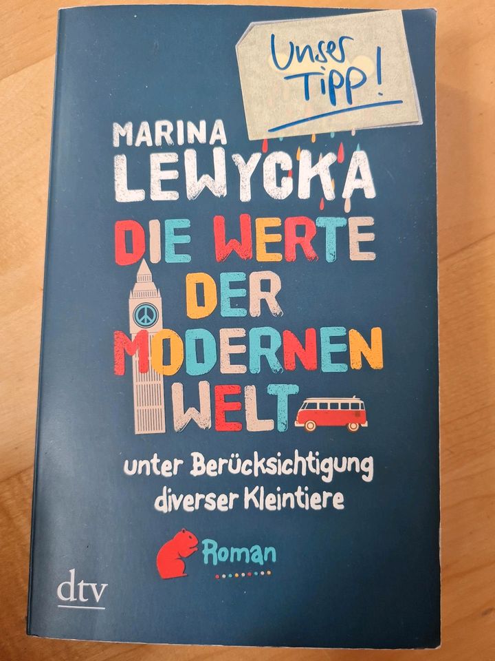 Marina Lewycka - Die Werte der modernen Welt Roman in Esslingen