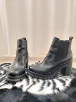 Buffalo Chelsea Stiefeletten schwarz Kunstleder vegan Nordrhein-Westfalen - Wesel Vorschau