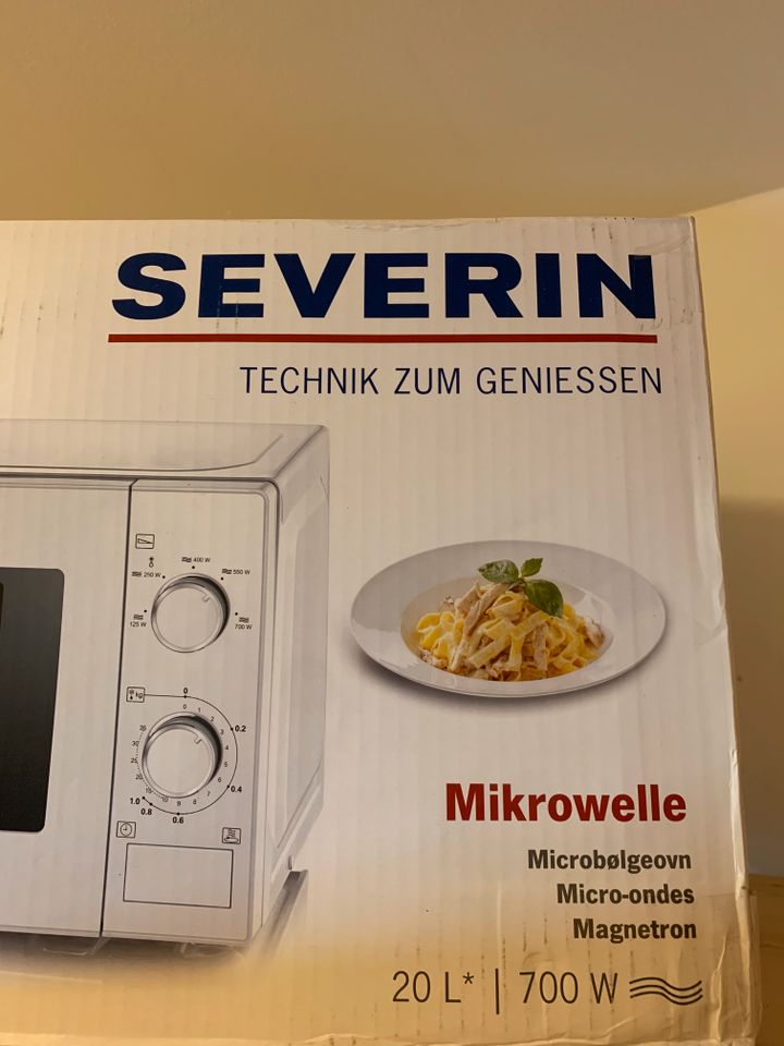 Mikrowelle (Severin) zu verkaufen in Berlin
