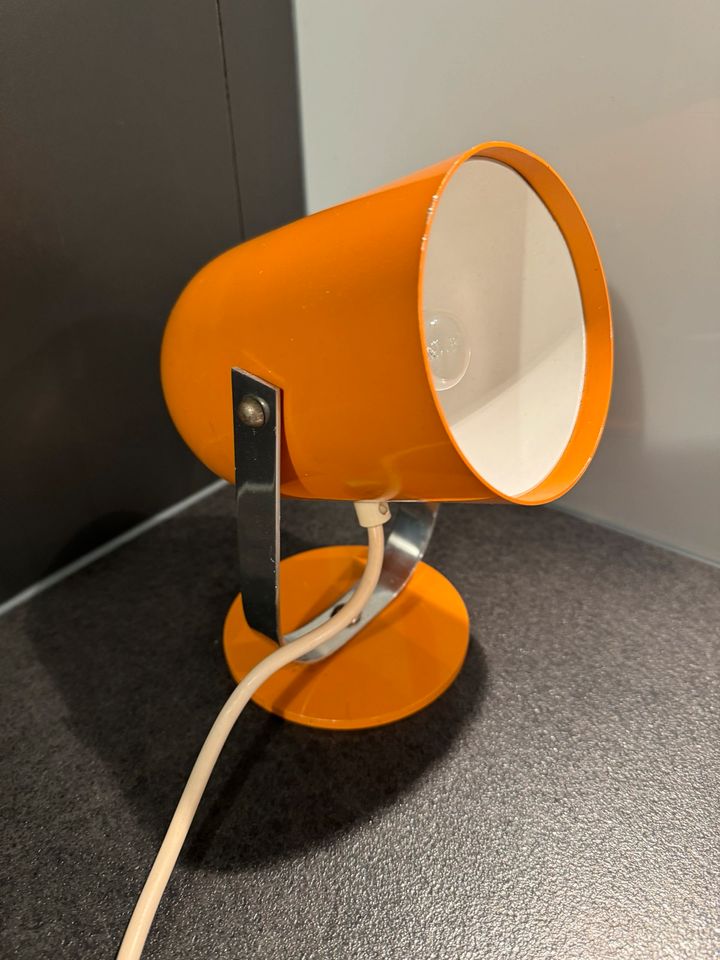 Space age Tischlampe Tischleuchte Leuchte orange 70er Jahre in Hamburg
