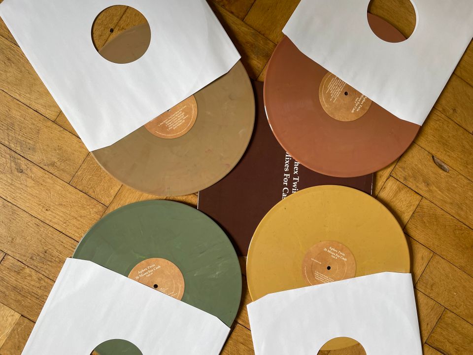 Aphex Twin - 26 Mixes For Cash APHEXVINYL102 (4x Vinyl / LP) in Hamburg
