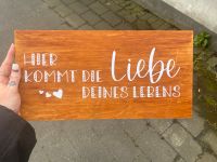 Holz Hochzeit Schild Deko Liebe deines Lebens Trauung Alltar Nordrhein-Westfalen - Niederkassel Vorschau