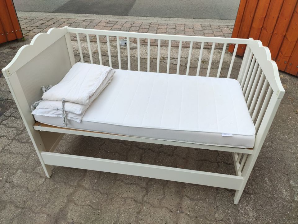 Beistellbett, Babybett von Ikea, weiß in Lingenfeld