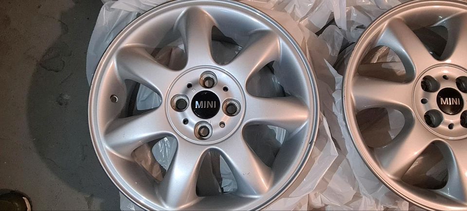 Original MINI Cooper R56 Alufelgen Bridge Spoke 6,5Jx16EH2 ET48 in Bochum