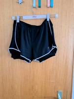 kurze Sporthose von Nike in Größe M Hessen - Mengerskirchen Vorschau