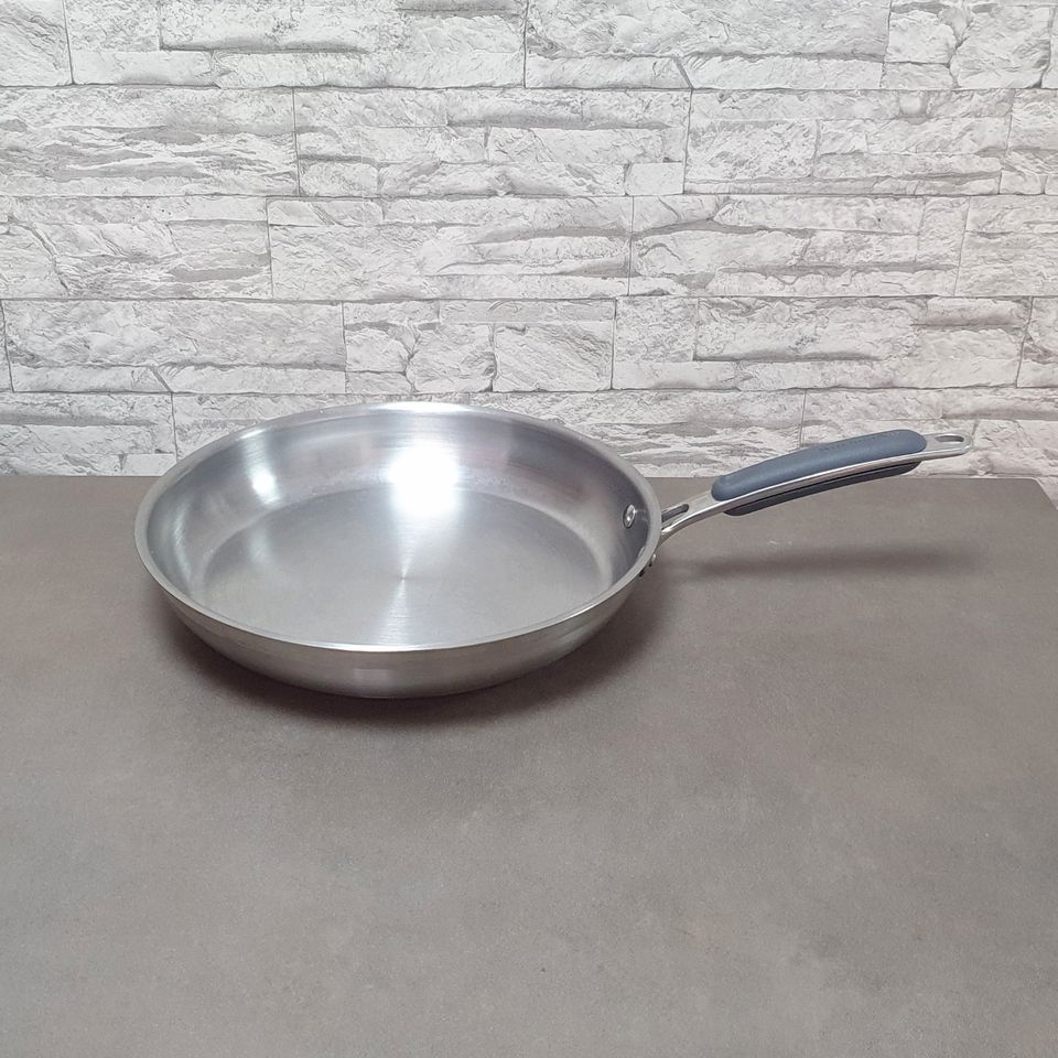 KitchenAid Edelstahl Bratpfanne ✨ unbeschichtet ✨ rostfrei 31,5cm in Kiel