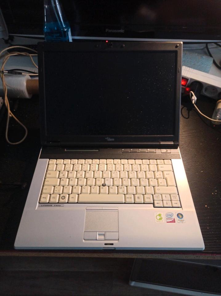 Laptop Fujitsu Lifebook S-Serie S7220 in Bremen