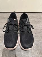 Skechers Turnschuhe Gr. 38,5 Hessen - Kassel Vorschau