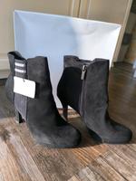 Tamaris-Stiefeletten schwarz - Größe 39 NEU Sachsen - Rathmannsdorf Vorschau