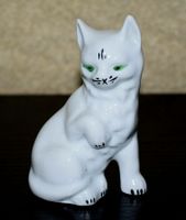 Katze Porzellan Figur Geschenk Kunst vintage weiss Niedersachsen - Bad Pyrmont Vorschau