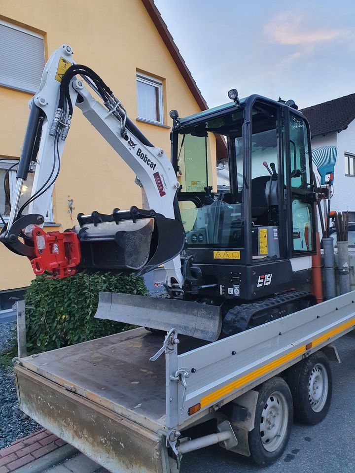 Baggerarbeiten Minibagger Zaunbau Sichtschutz in Stockheim Oberfr