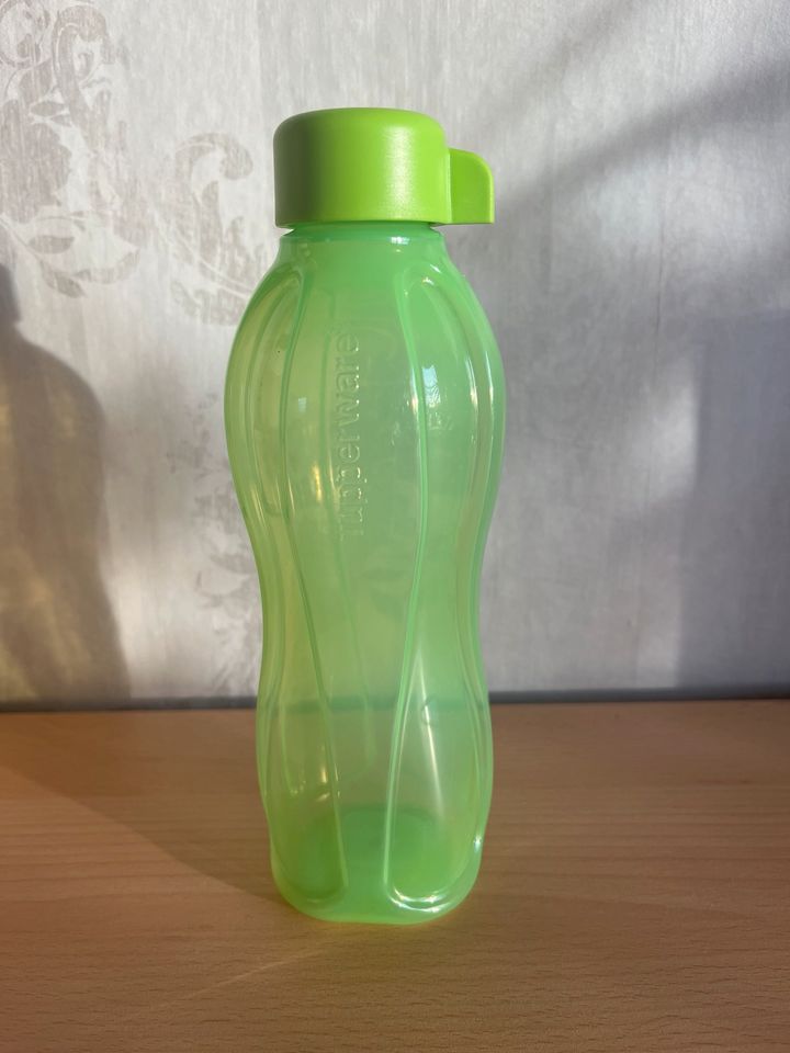 Tupperware Eco Trinkflasche 500 ml grün in Werne