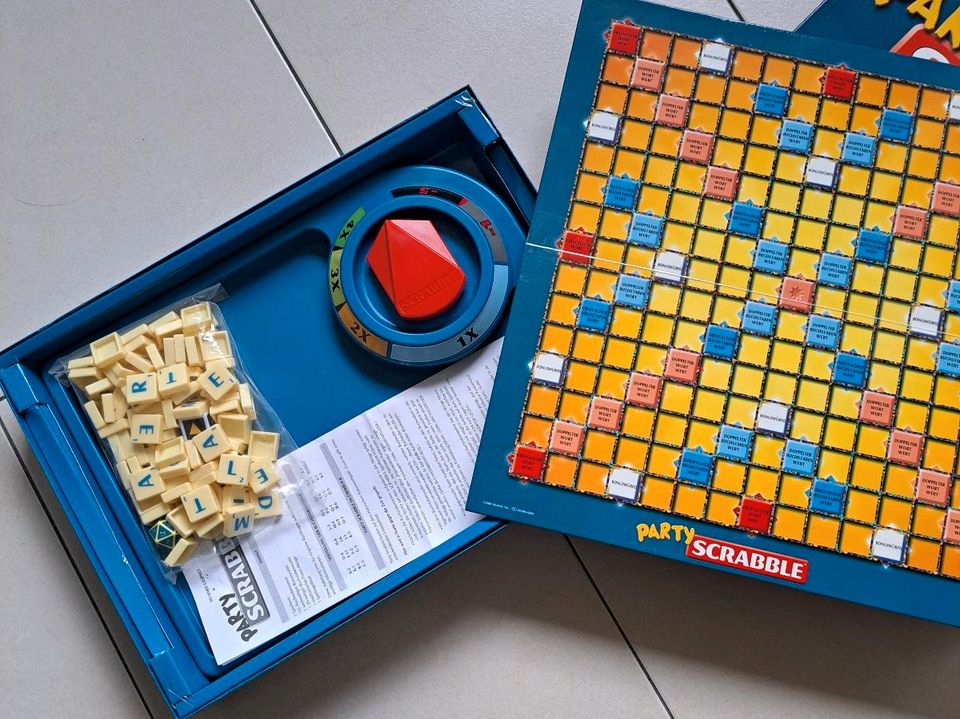 Party Scrabble (vollständig) in Nürnberg (Mittelfr)