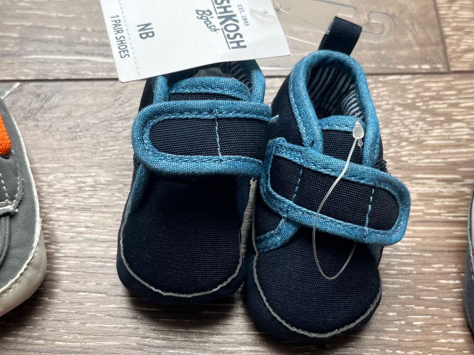 Oshkosh Baby / Newborn Schuhe 3 Paar – Gr. 0 in Hamburg