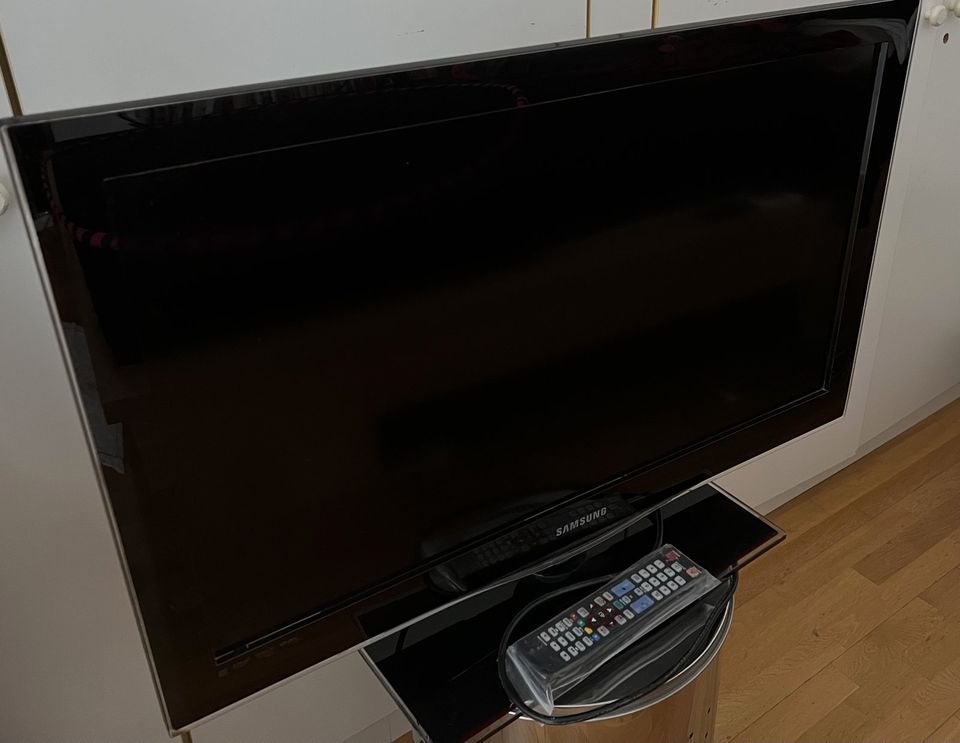 Verkaufe Fernseher / HD TV Samsung LE32C650L1W (32‘‘) in München