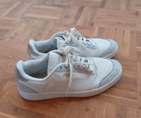 Puma Turnschuhe  in Größe 40.5 Nordrhein-Westfalen - Kerpen Vorschau