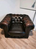 Original Chesterfield Sessel und 3sitziges Sofa zu verkaufen. Hessen - Volkmarsen Vorschau