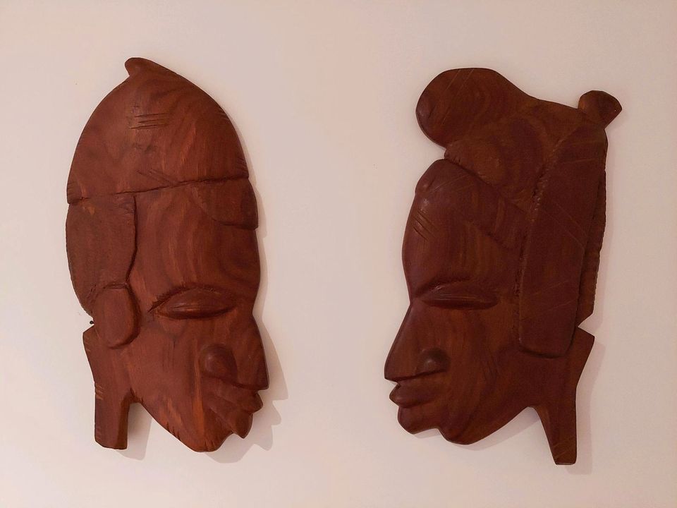 Afrikanische Holzmasken, Handarbeit, Guinea-Bissau in Leipzig