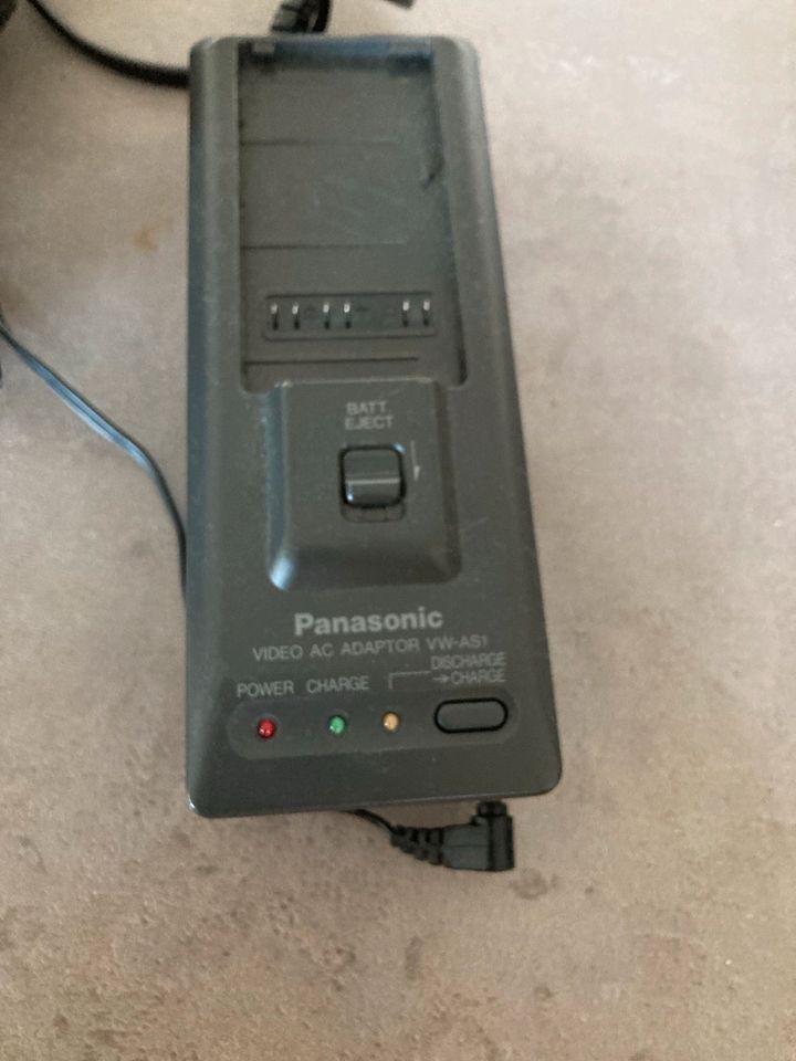 Videokamera Panasonic mit Netzteil Vintage siehe Fotos in Ravensburg