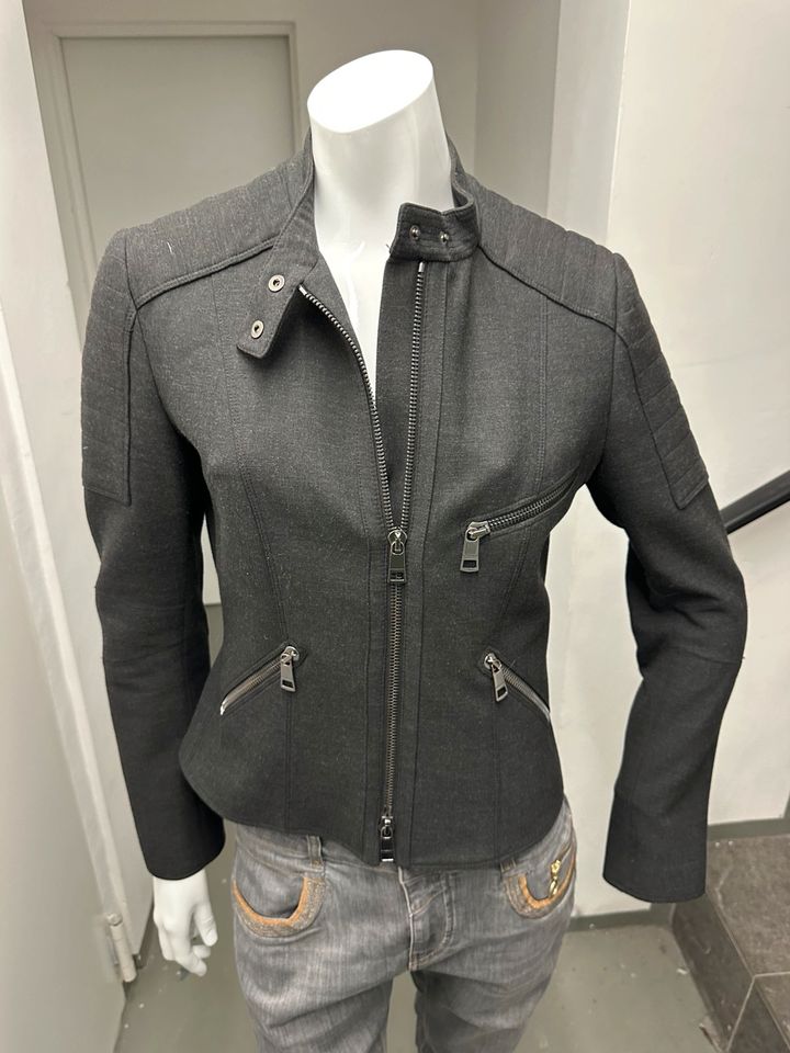 Burberry Jacke in Aachen