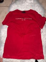 3 Marken-Oberteile (Tommy, CK, Nike) – Größe S Nordrhein-Westfalen - Würselen Vorschau