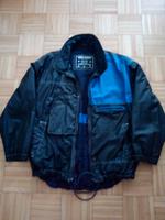 Schwarz/Blaue Wasserdichte Jacke Größe 38 Bayern - Augsburg Vorschau