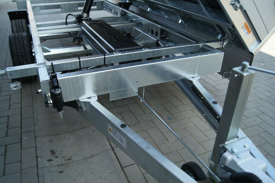 Anhänger Saris K3 184 X 356 E-Pumpe , 3500 kg, Rampen in Wankendorf