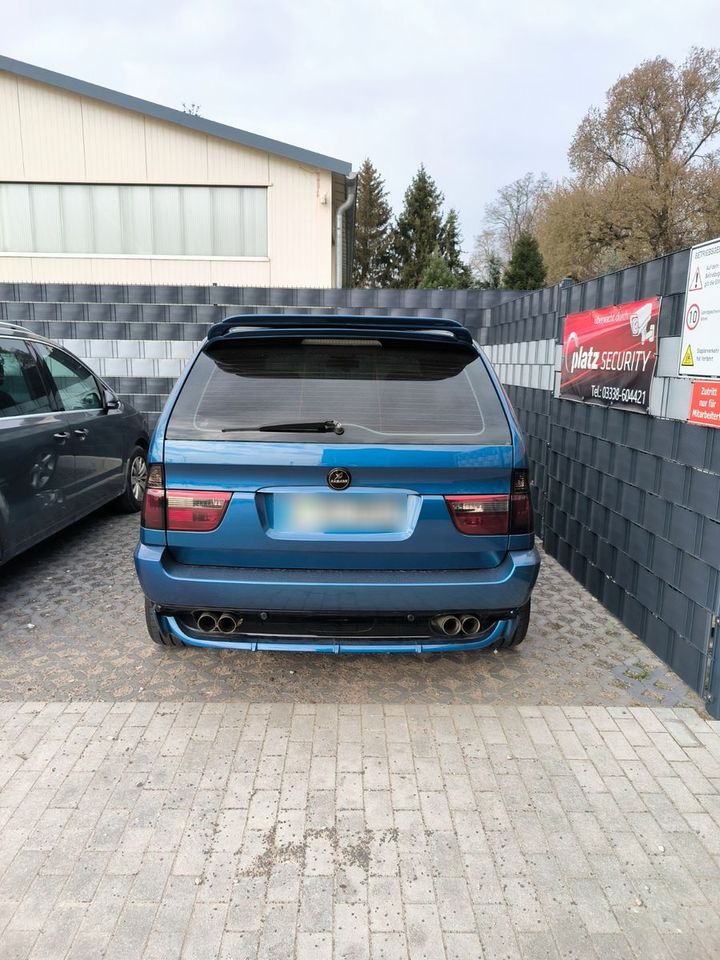 BMW X5 4.6is - in Berlin