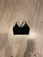 Nike Sport Bustier Gr. M Baden-Württemberg - Obersulm Vorschau