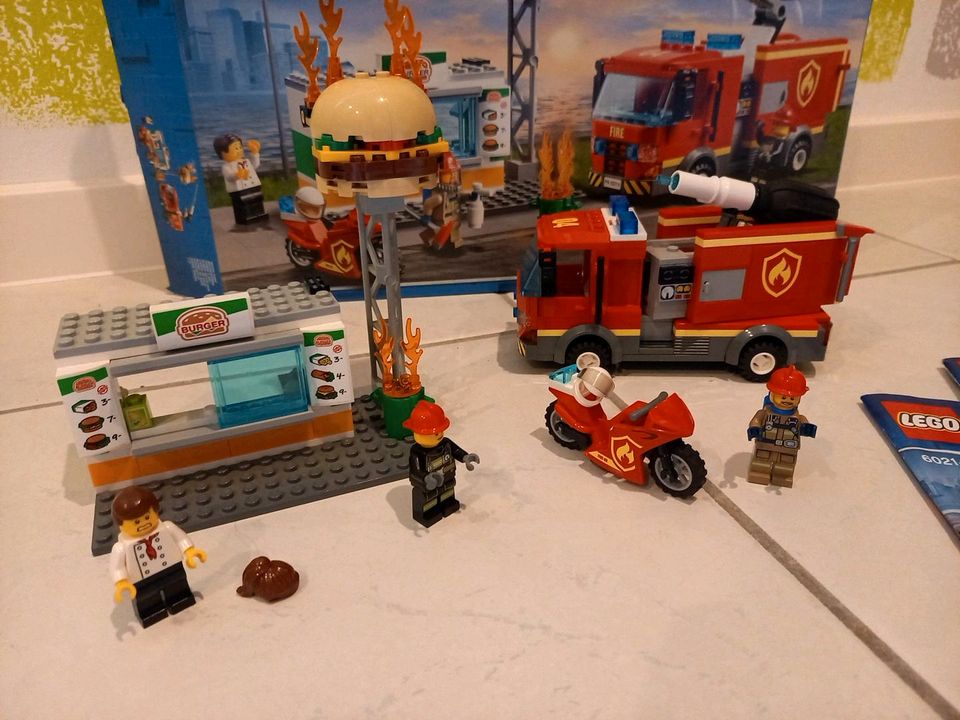 Lego City 60214 Feuerwehr Einsatz Burgerladen in Burscheid