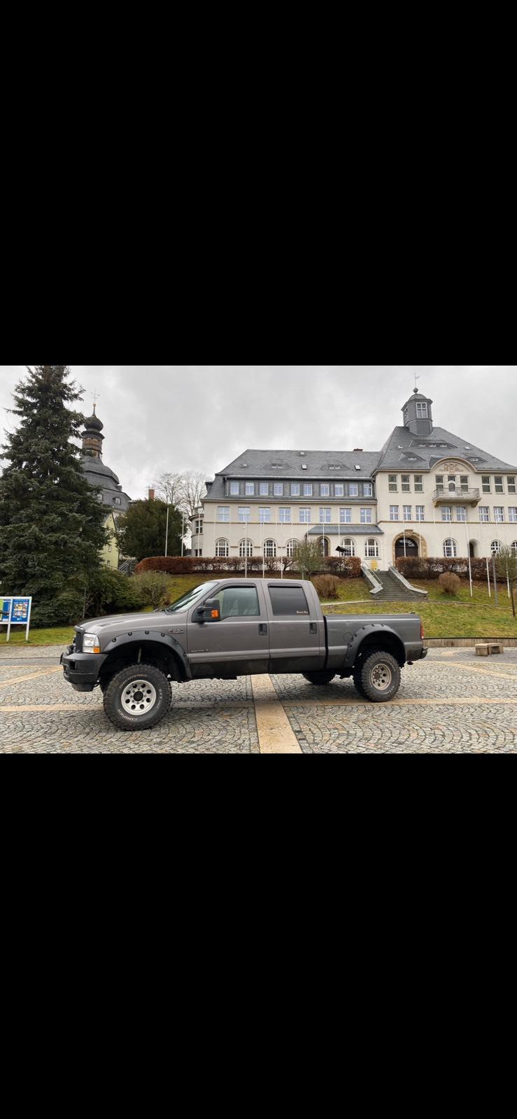 Abbildung des Autos Ford F250 Super Duty 7,3…