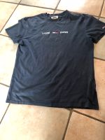 Tommy Hilfiger T-shirt gr. S dunkelblau Nordrhein-Westfalen - Issum Vorschau