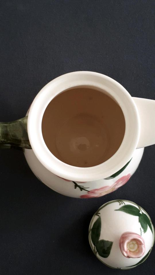 villeroy&boch WILDE ROSE, Kaffeekanne, Tasse, Unterteller, Teller in Mühldorf a.Inn