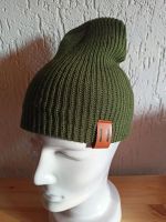 Stylische Beanie-Mütze mit Lederapplikation (NEU) Niedersachsen - Göttingen Vorschau