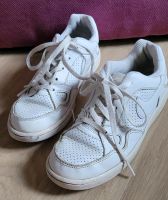 Nike Mädchen Jungen Sneaker Turnschuhe Schuhe Größe 33 Thüringen - Weimar Vorschau