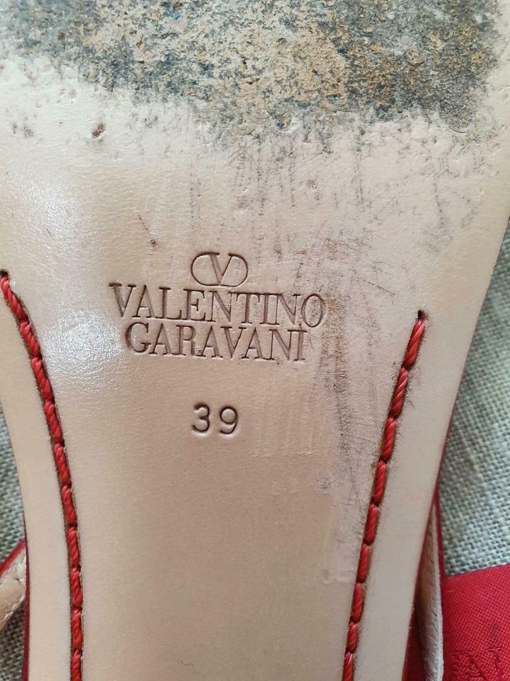 Valentino Caravani Schuhe Vintage rot in München