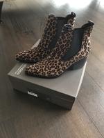 Cowboy Stiefeletten  Neu ++++++++ Größe 40 Hessen - Linden Vorschau