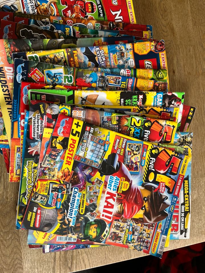 Lego Ninjago Hefte, gut erhalten! in Köln
