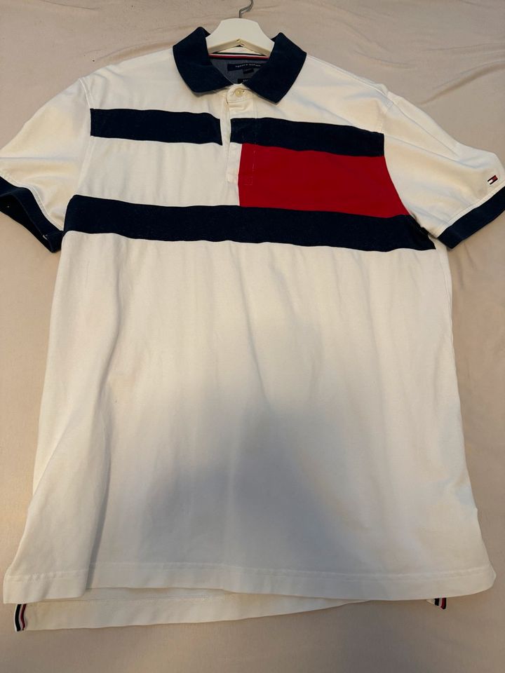 Hilfiger Polo Shirt in Gr. L in Berlin