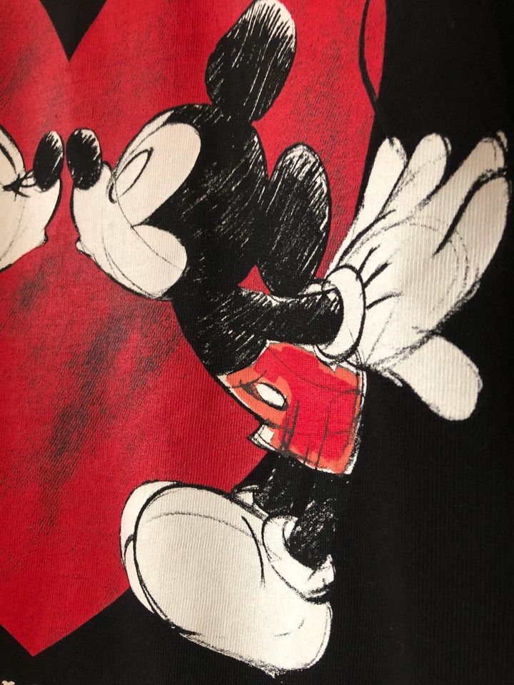 Mickey Mouse Sweatshirt von Stradivarius _ Mickey & Minnie _ S in Bremen