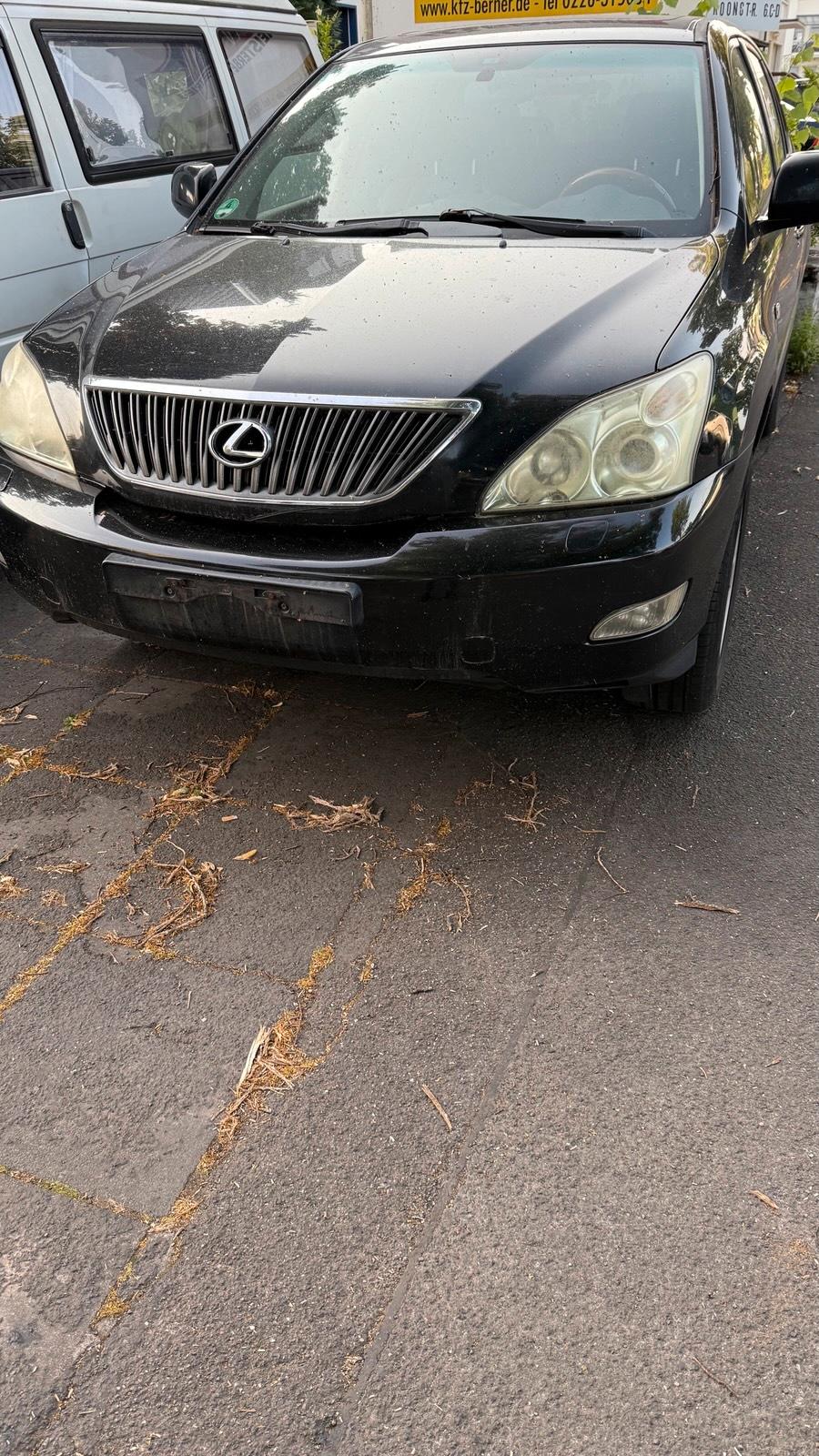 Abbildung des Autos Lexus RX300