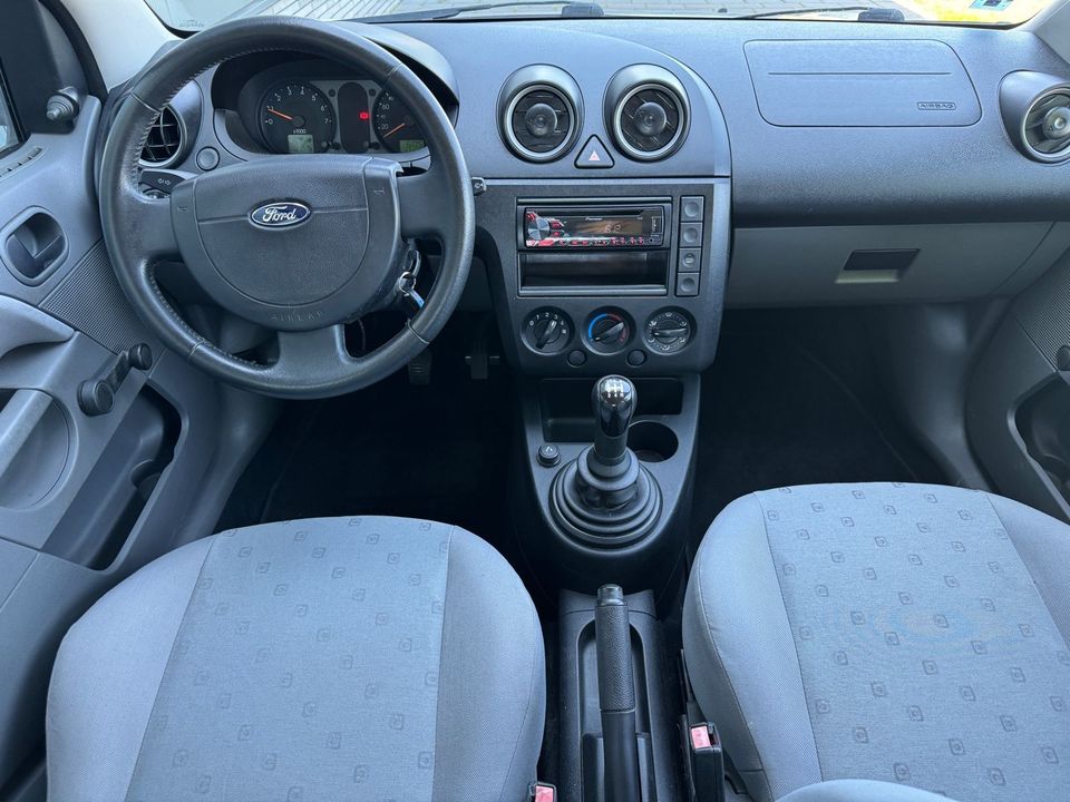 Ford Fiesta Basis in Freren