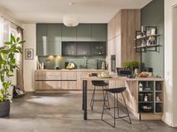hochwertige, geräumige Küche mit Tisch - Senfft Studios 28/2023 Hessen - Roßdorf Vorschau