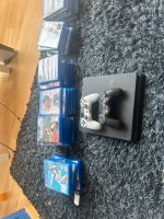 PlayStation 4 mit zwei Controllern und mehreren Spielen Nordrhein-Westfalen - Coesfeld Vorschau