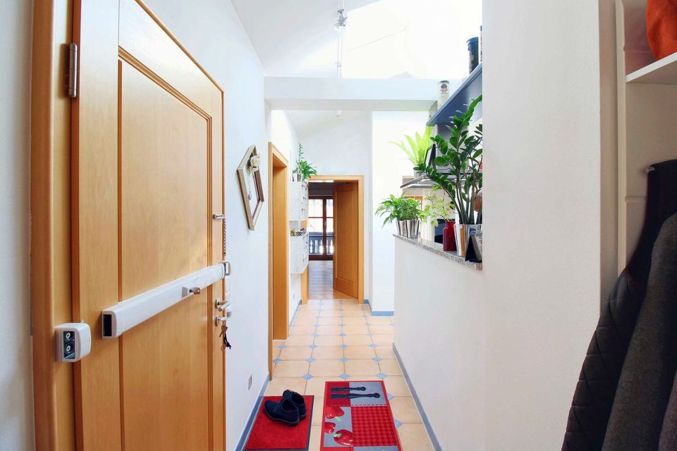 Idyllischer Charme mit Weitblick: 4-Zimmer-Wohnung mit 2 Balkonen in Geiersthal in Geiersthal