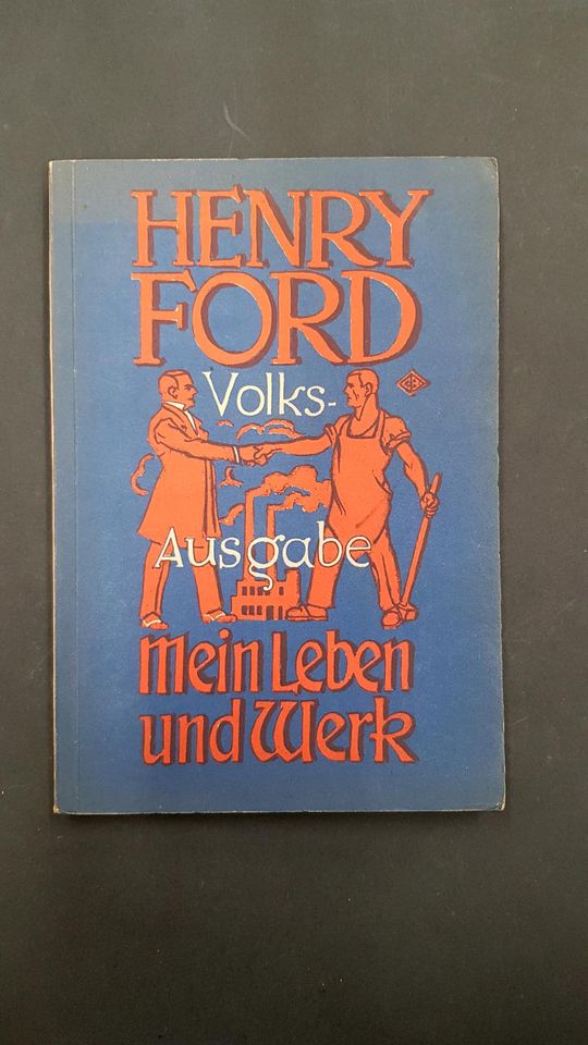 Volksausgabe Henry Ford mit Poster in Lahntal